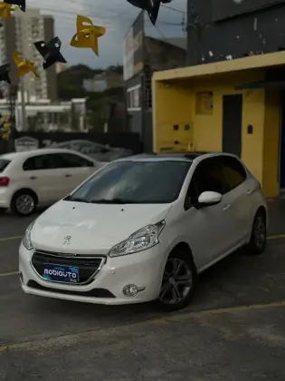 PEUGEOT 208 1.5 ALLURE 8V FLEX 4P MANUAL