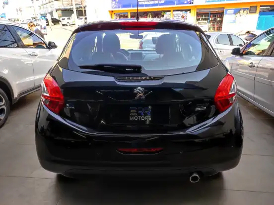 PEUGEOT-208-2015