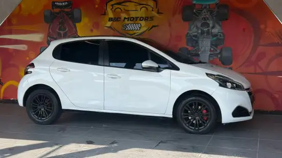 PEUGEOT-208-2016