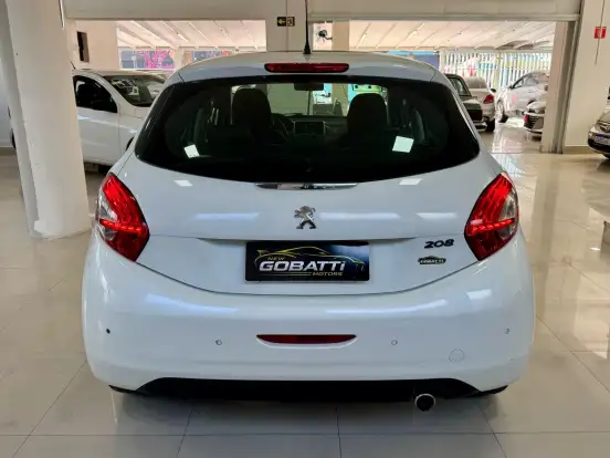 PEUGEOT-208-2013