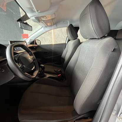 PEUGEOT-208-2023