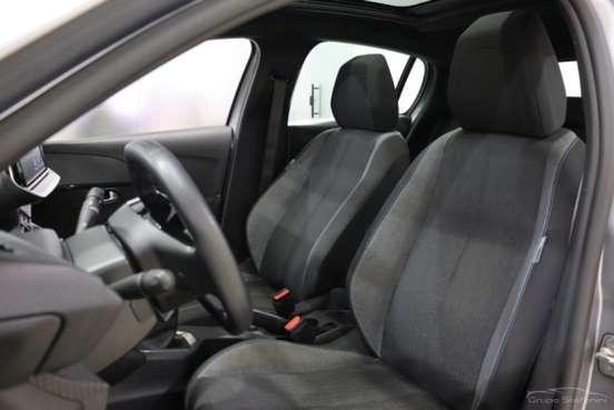 PEUGEOT-208-2023