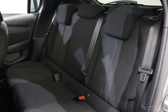 PEUGEOT-208-2023