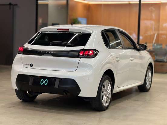 PEUGEOT-208-2024