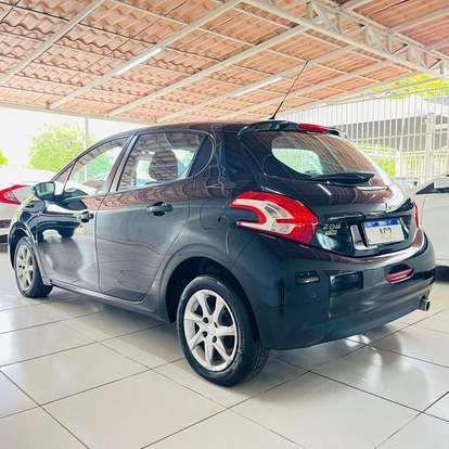 PEUGEOT-208-2015