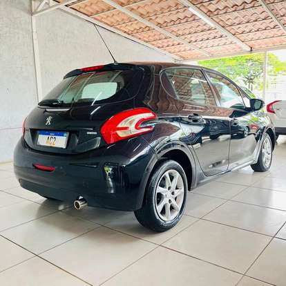 PEUGEOT-208-2015