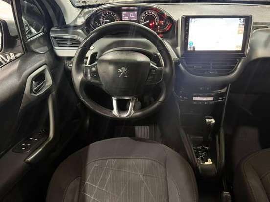 PEUGEOT-208-1.6 GRIFFE 16V FLEX 4P AUTOMÁTICO PEUGEOT-208-2013