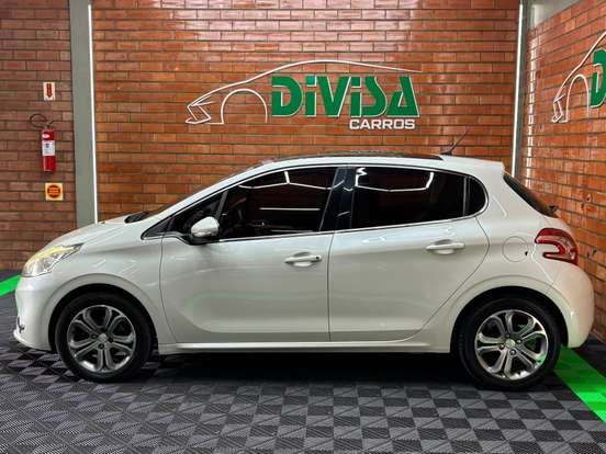PEUGEOT-208-2014