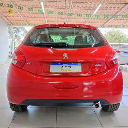PEUGEOT-208-2015