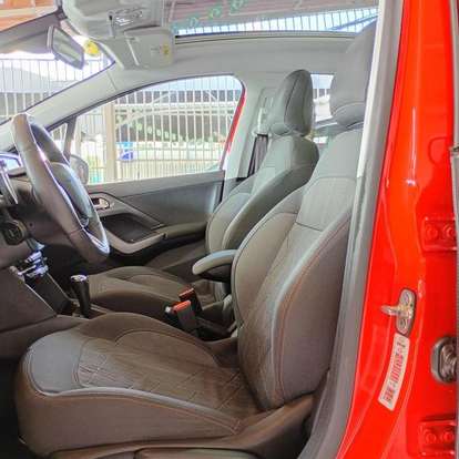 PEUGEOT-208-1.6 GRIFFE 16V FLEX 4P AUTOMÁTICO PEUGEOT-208-2015