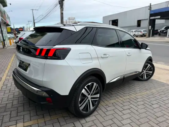 PEUGEOT-3008-2019