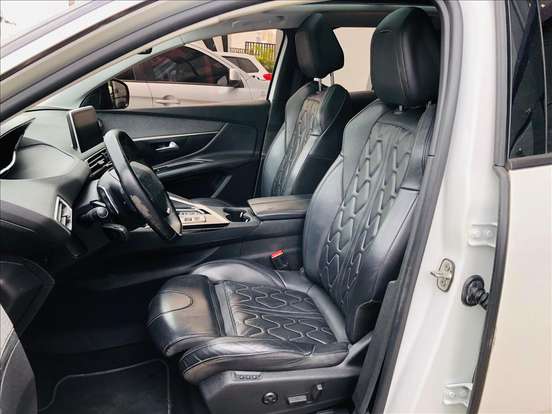 PEUGEOT-3008-2022