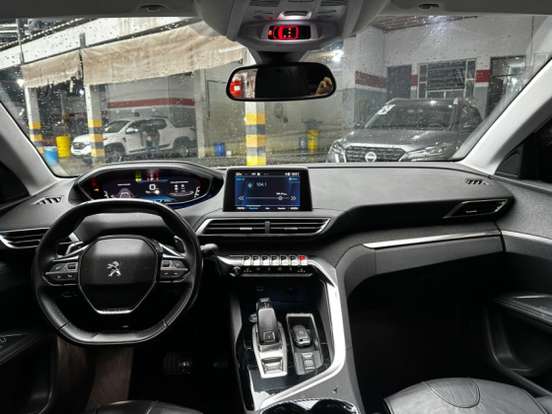PEUGEOT-3008-2022