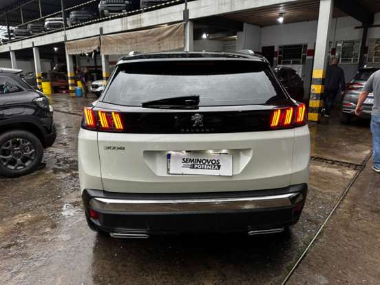 PEUGEOT-3008-2022