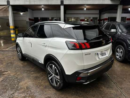 PEUGEOT-3008-2022