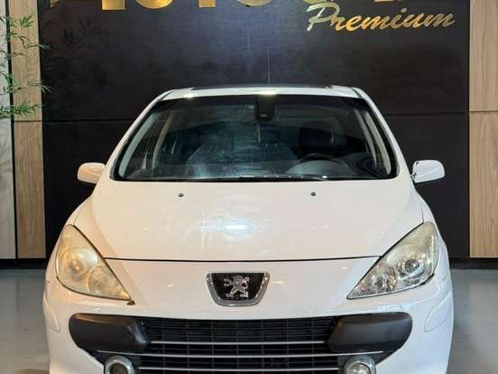 PEUGEOT-307-2.0 FELINE 16V FLEX 4P AUTOMÁTICO PEUGEOT-307-2010