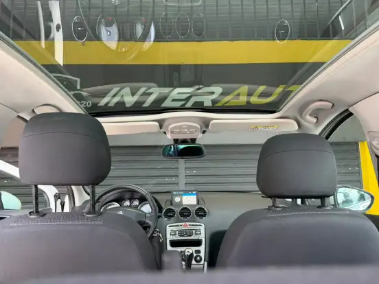 PEUGEOT-308-2015