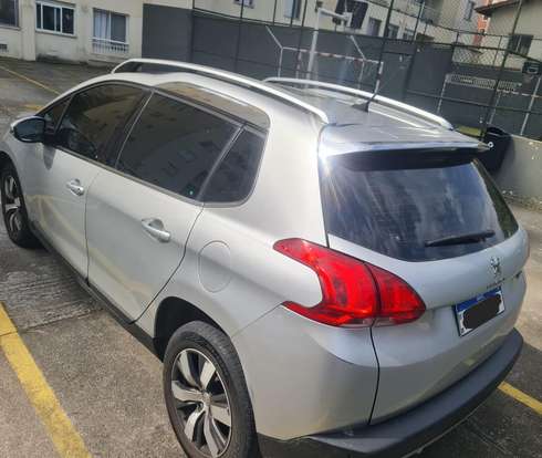 PEUGEOT-2008-2017