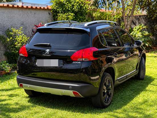 PEUGEOT-2008-2017
