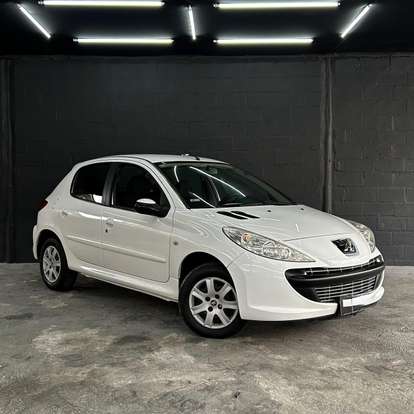PEUGEOT-207-2010