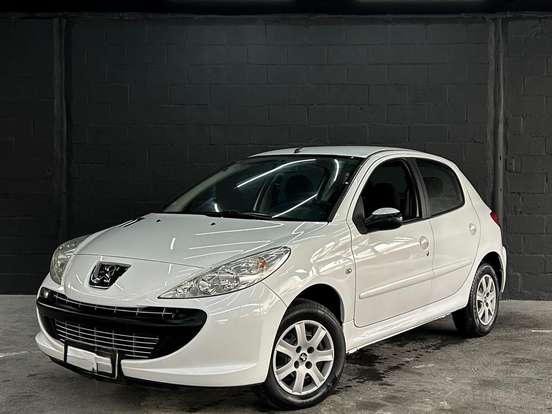 PEUGEOT-207-1.4 XR 8V FLEX 4P MANUAL PEUGEOT-207-2010