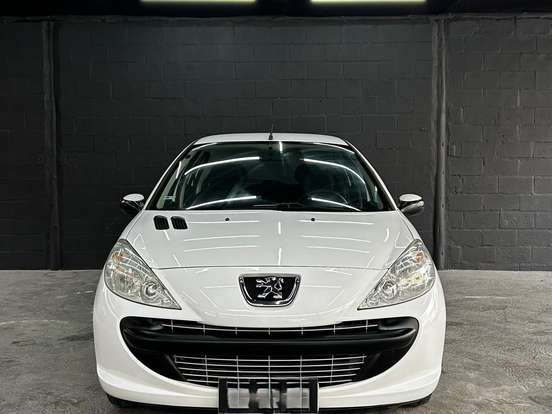 PEUGEOT-207-1.4 XR 8V FLEX 4P MANUAL PEUGEOT-207-2010