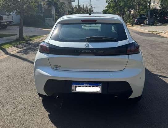 PEUGEOT-208-2022