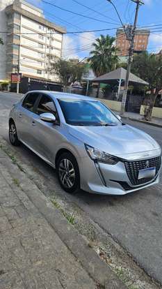 PEUGEOT-208-2021