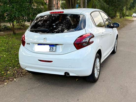 PEUGEOT-208-1.6 ACTIVE PACK 16V FLEX 4P AUTOMÁTICO PEUGEOT-208-2018