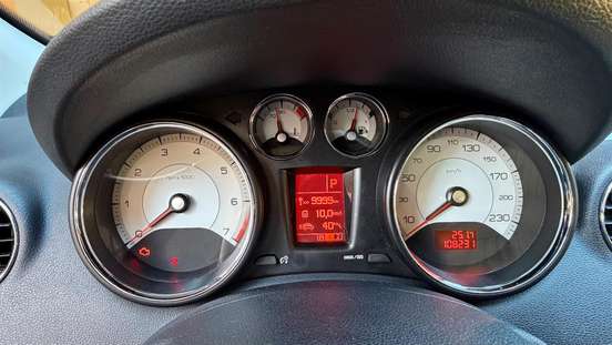 PEUGEOT-308-2013