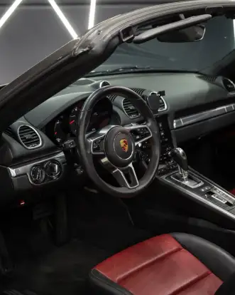 PORSCHE-718-2024