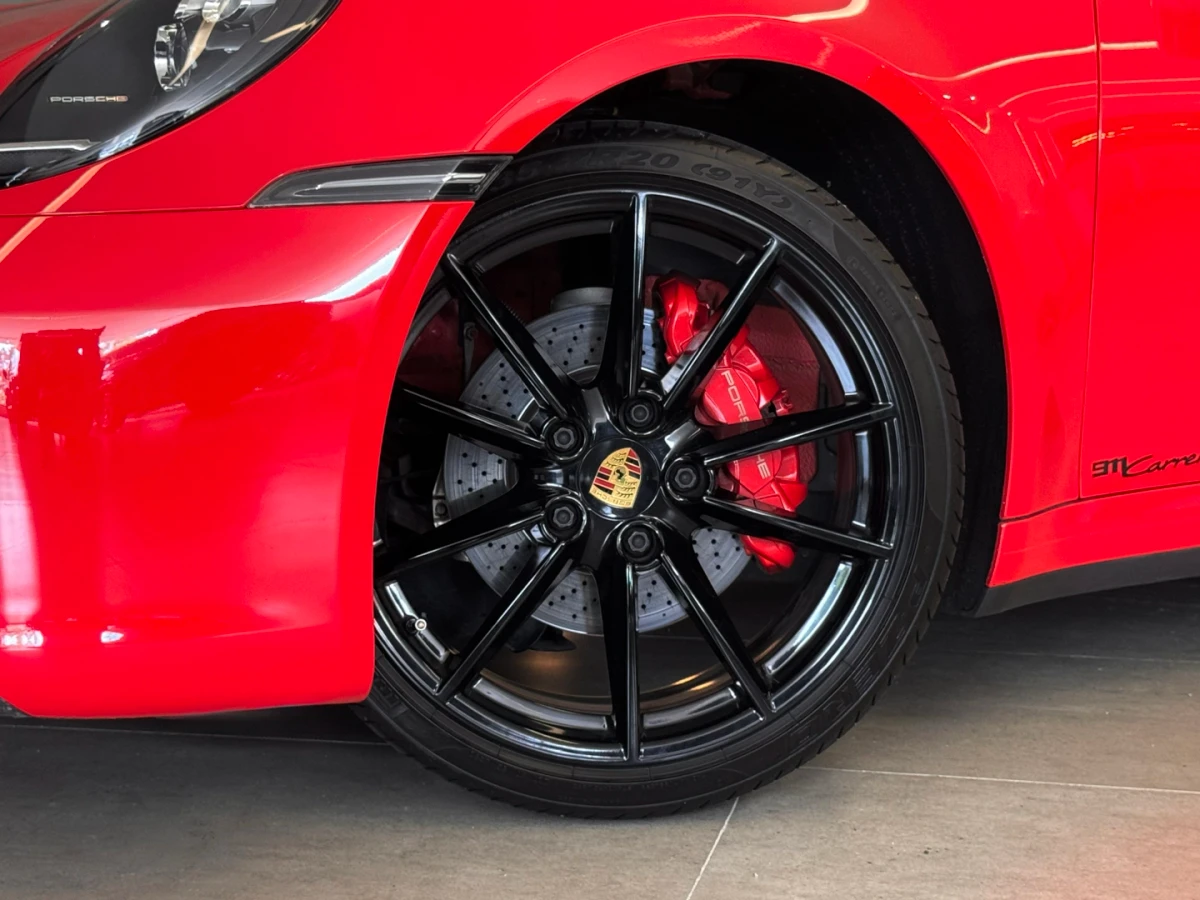 Porsche 911 — foto 9