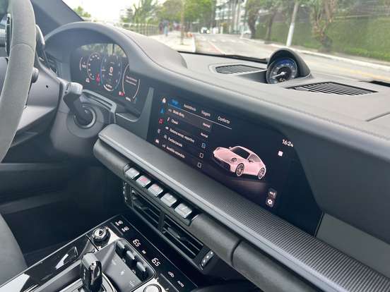 PORSCHE-911-2025