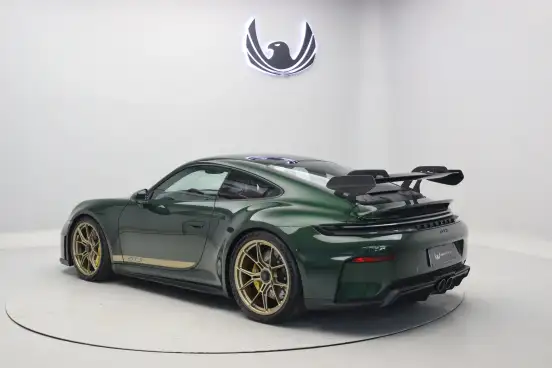 PORSCHE-911-2025