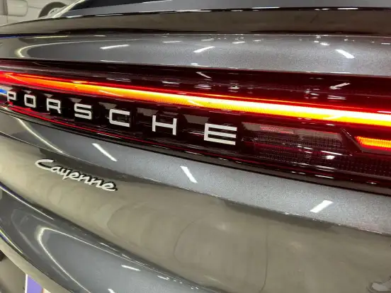 PORSCHE-CAYENNE-2024