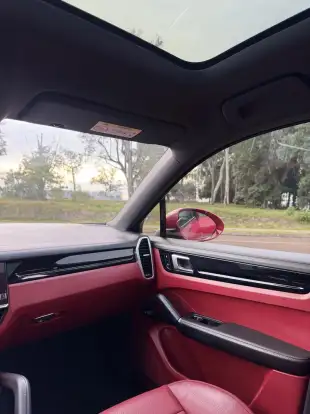 PORSCHE-CAYENNE-2021