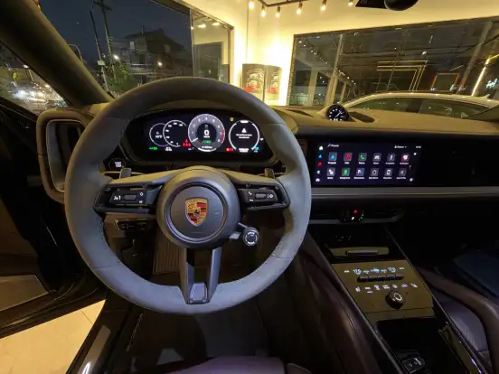 PORSCHE-CAYENNE-2024