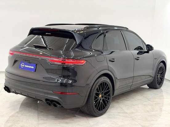 PORSCHE-CAYENNE-2019