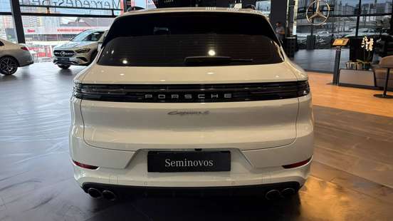 PORSCHE-CAYENNE-2024
