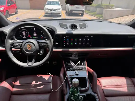 PORSCHE-CAYENNE-2024