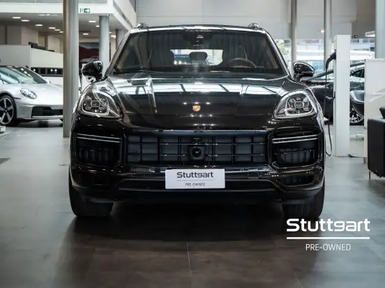 PORSCHE-CAYENNE-2023