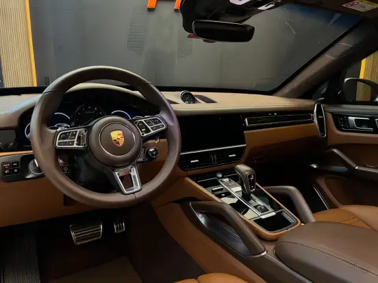 PORSCHE-CAYENNE-2019