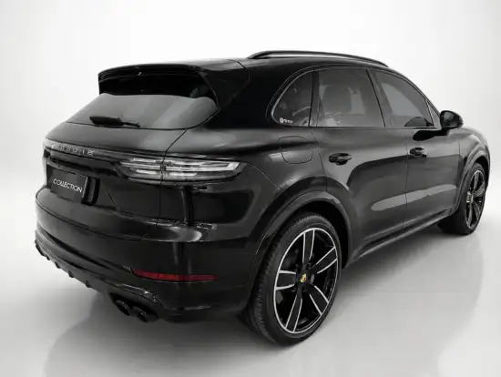 PORSCHE-CAYENNE-2019