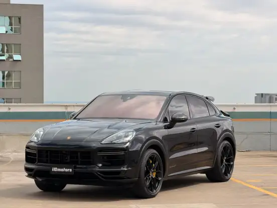 PORSCHE-CAYENNE-2022