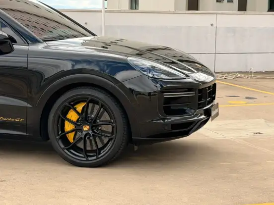 PORSCHE-CAYENNE-2022