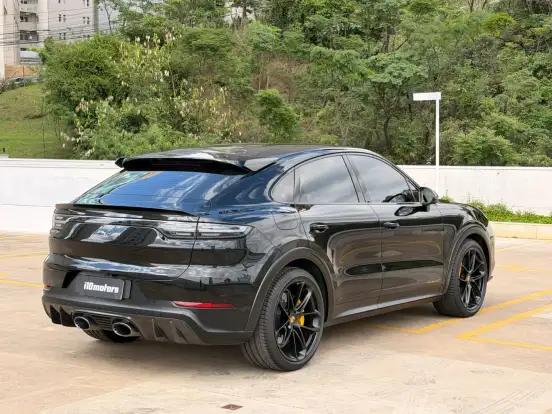 PORSCHE-CAYENNE-2022
