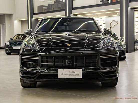 PORSCHE-CAYENNE-2022