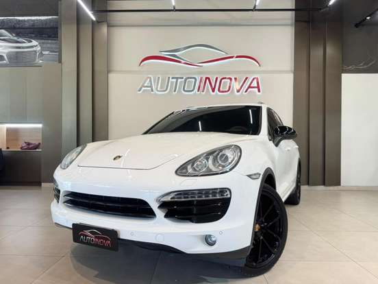 PORSCHE-CAYENNE-2012
