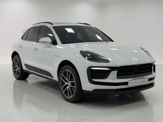 PORSCHE-MACAN-2025