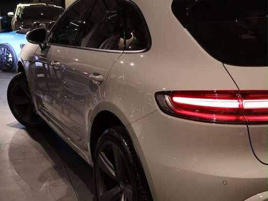 PORSCHE-MACAN-2025